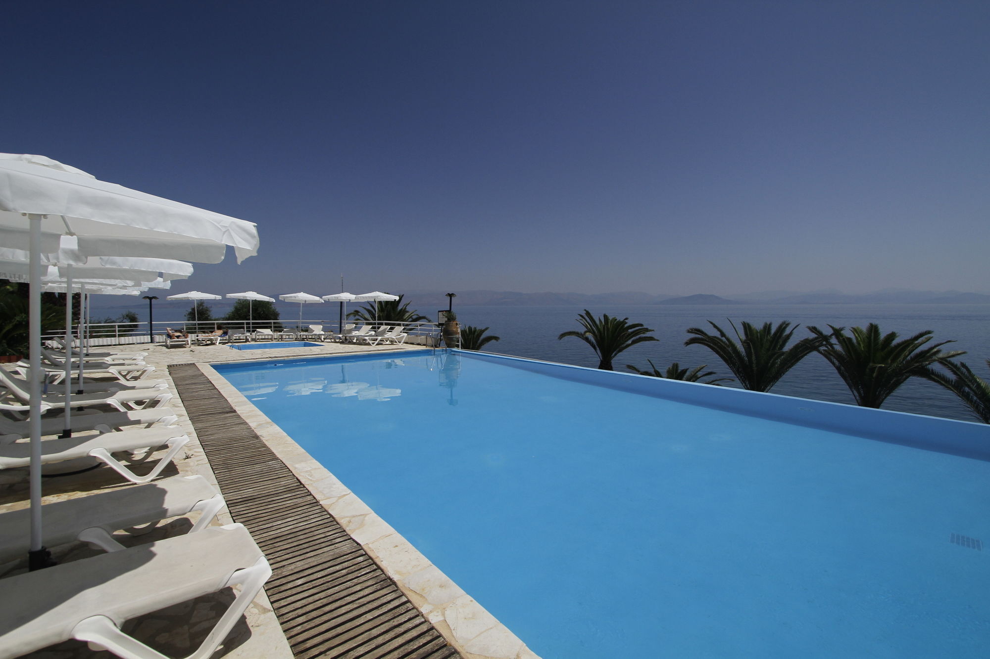 Corfu Maris Bellos Benitses  Exterior photo