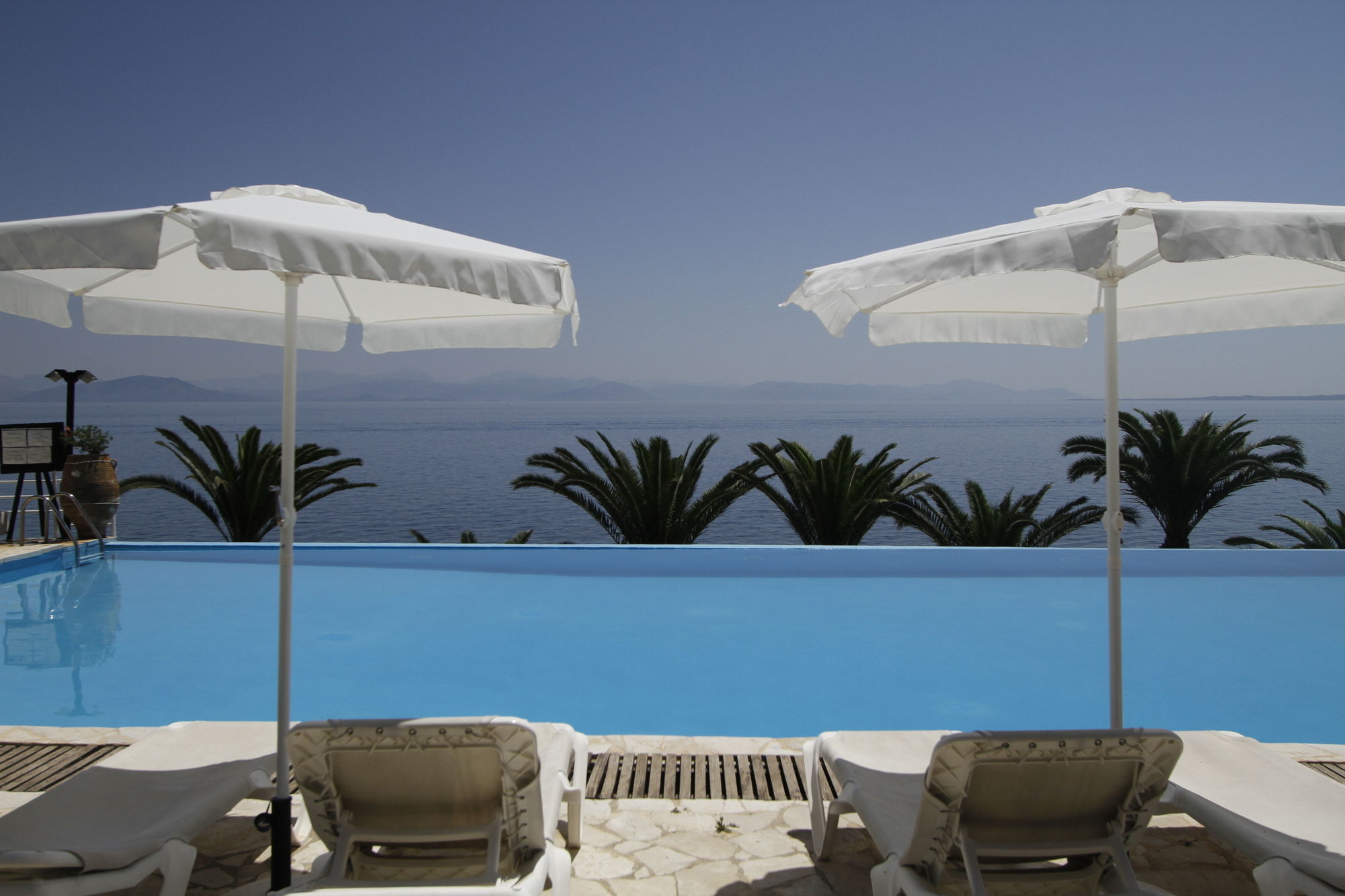 Corfu Maris Bellos Benitses  Exterior photo